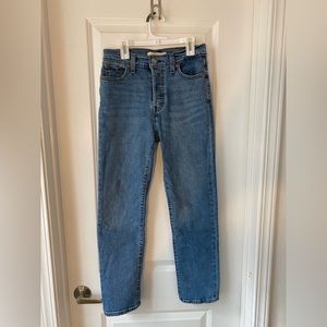 Levi’s Wedjie straight jeans (26w/ size 2)